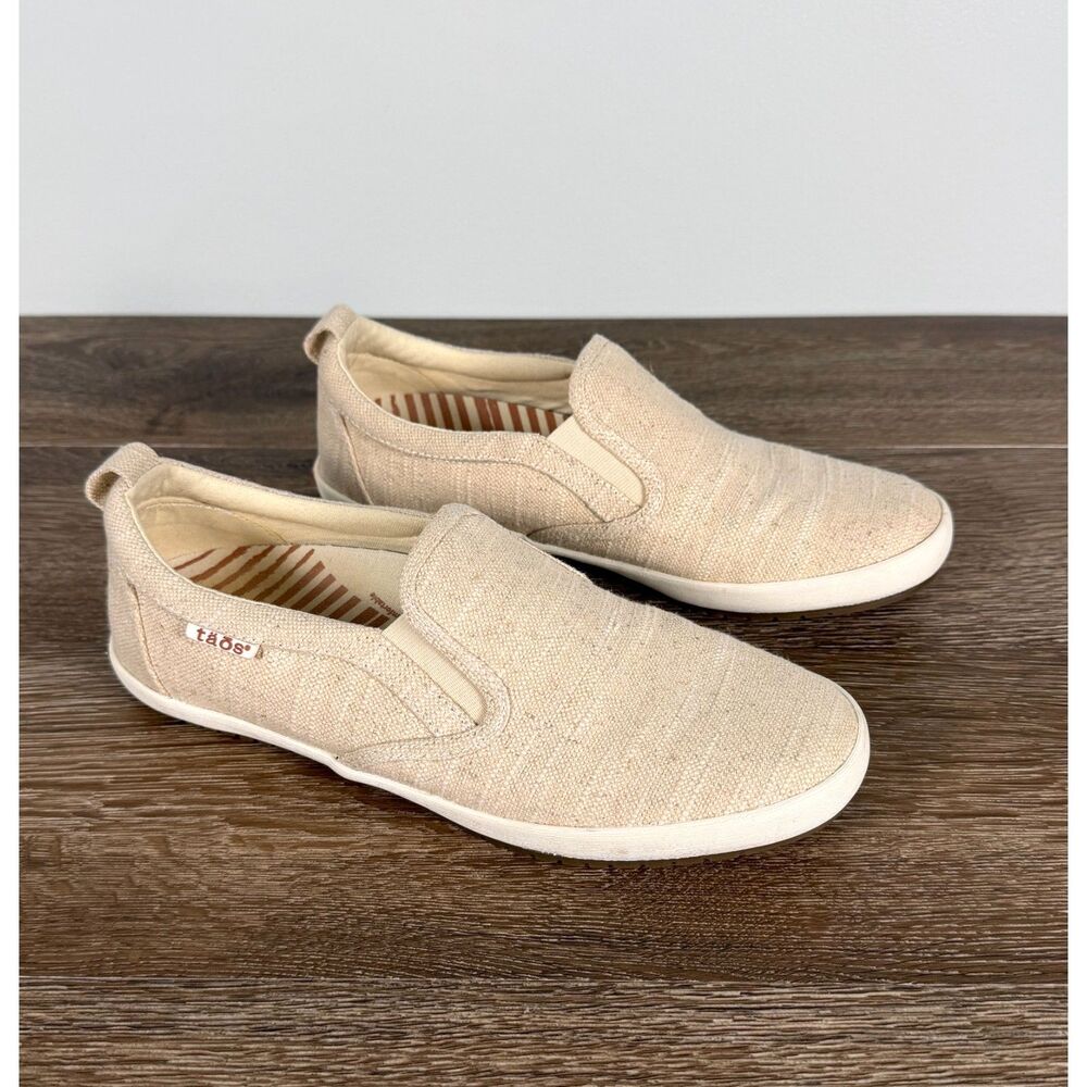 Taos Dandy Slip On Sneakers Womens 8.5 Beige Canvas Comfort Casual